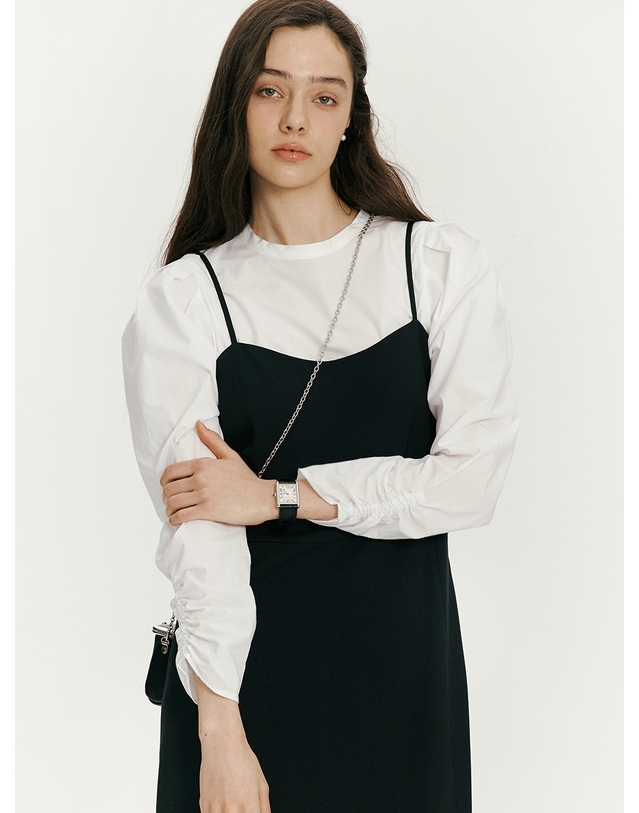 비뮤즈맨션 2 way volume blouse - Black 착용컷