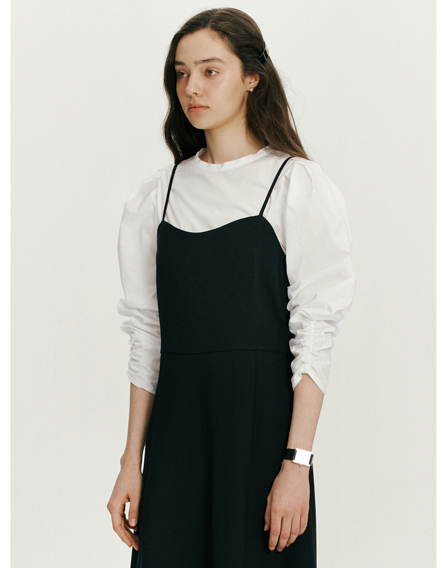 비뮤즈맨션 2 way volume blouse - White 착용컷