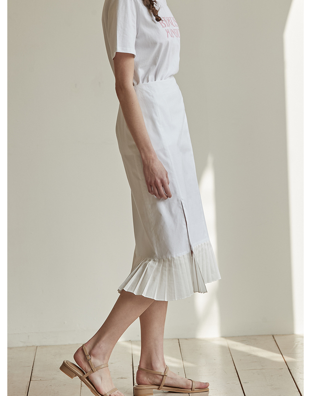 비뮤즈맨션 Pleats patch skirt - Ivory 착용컷