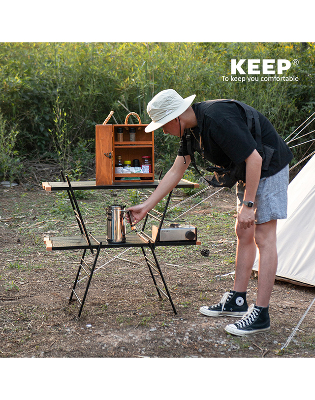 킵_캠핑 킵 KEEP 바베큐 아이언 메쉬 그릴 감성 캠핑 멀티 쉘프 육각 화로대 테이블 착용컷