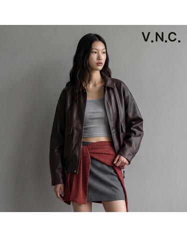 [비지트인뉴욕] 오버핏 페이크 레더 점퍼 (VCALEE3)