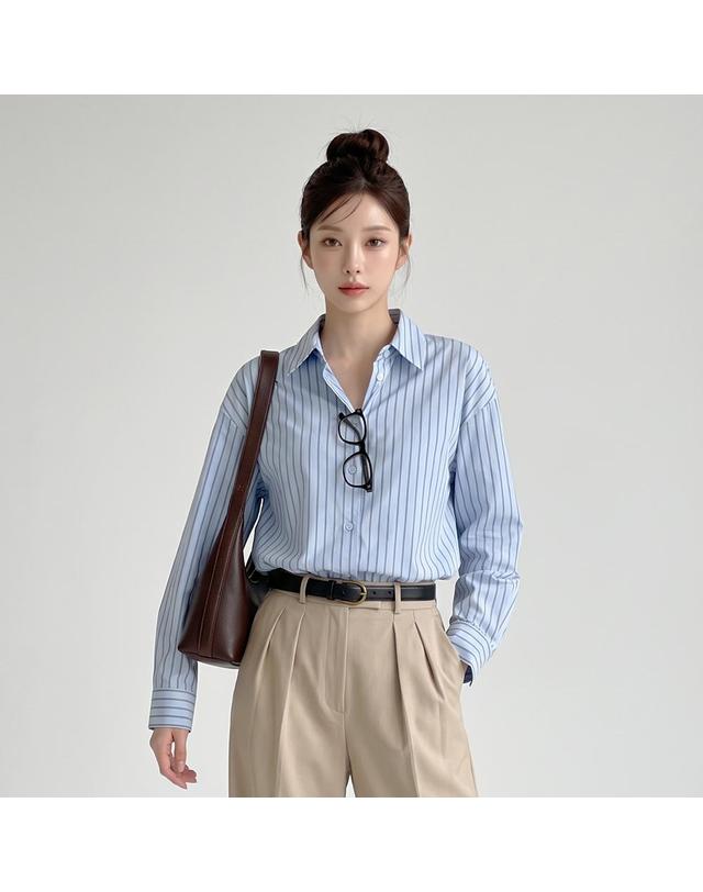 비지트 인 뉴욕 [비지트인뉴욕] 스트라이프 칼라넥 셔츠 (VC8LSE1) 착용컷