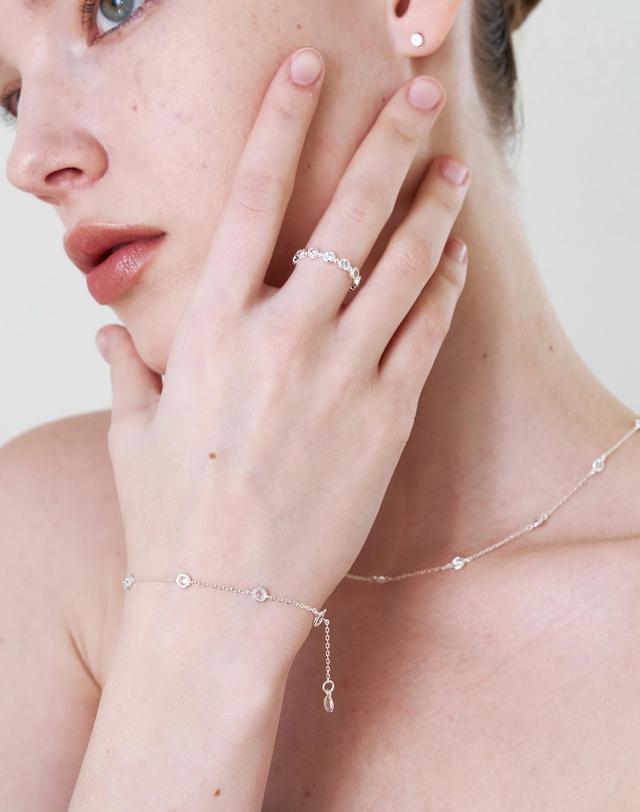 티오유 AT016 CLEAR DOT BRACELET 착용컷