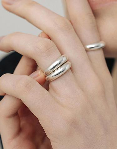 096 Semi Matte Bulging Silver Ring