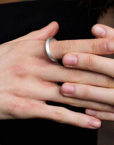 NP010 Matte and Glossy Back Ring