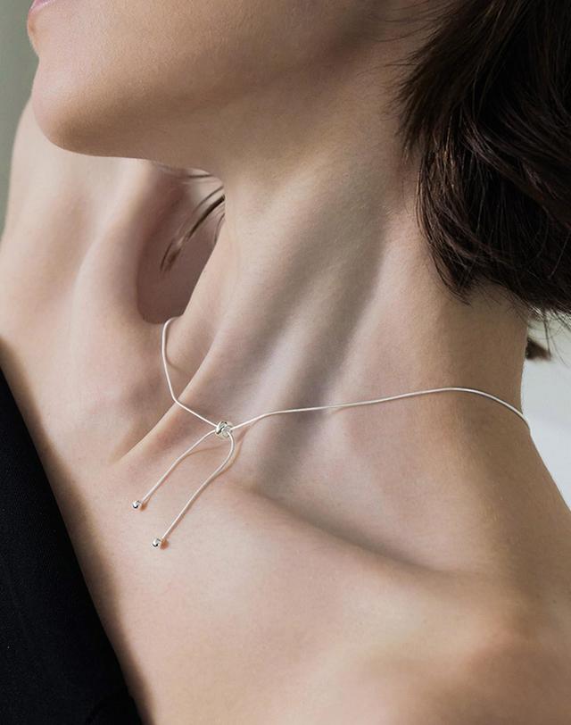 티오유 177 Tie A Knot Necklace 착용컷