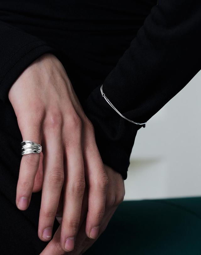 티오유 NP028 Half Wheat Chain Bracelet 착용컷