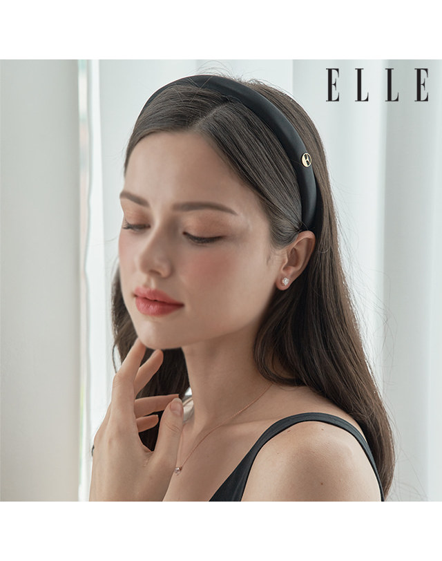 엘르헤어 슬림 금장 로고 헤어밴드 ELHB002 착용컷
