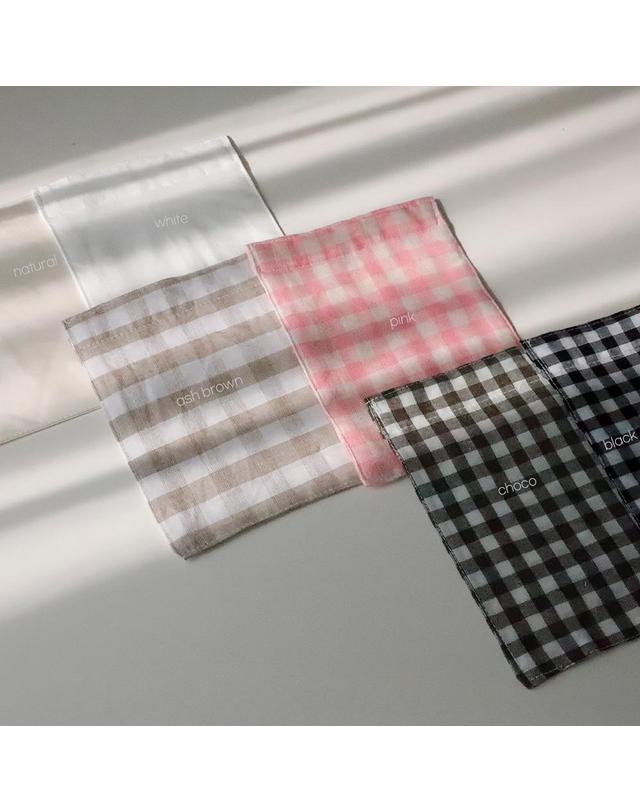 까사베르데 미유 베이직 패브릭 콘센트 커버 전선 가리개 스위치가리개 보일러가리개 6color 착용컷