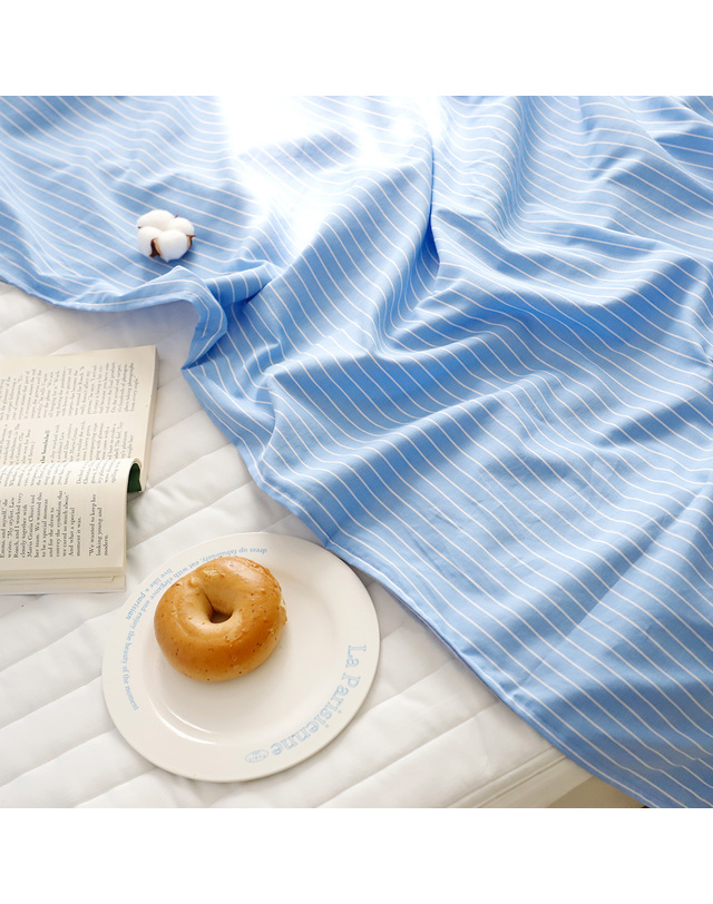 까사베르데 웨일블루 스트라이프 선염면 여름 간절기 양면이불 베개커버 단품/세트 착용컷