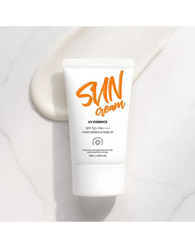 블루폴 블루폴 UV에센스 톤업 선크림 SPF 50+ 자외선차단 선케어 선블럭 50ml 착용컷