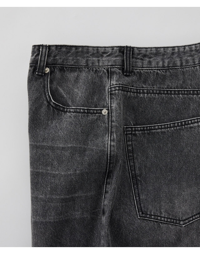 제로라운지 13.5 oz 더티워싱 와이드핏 데님 _블랙_0DMXZ72OSB 착용컷