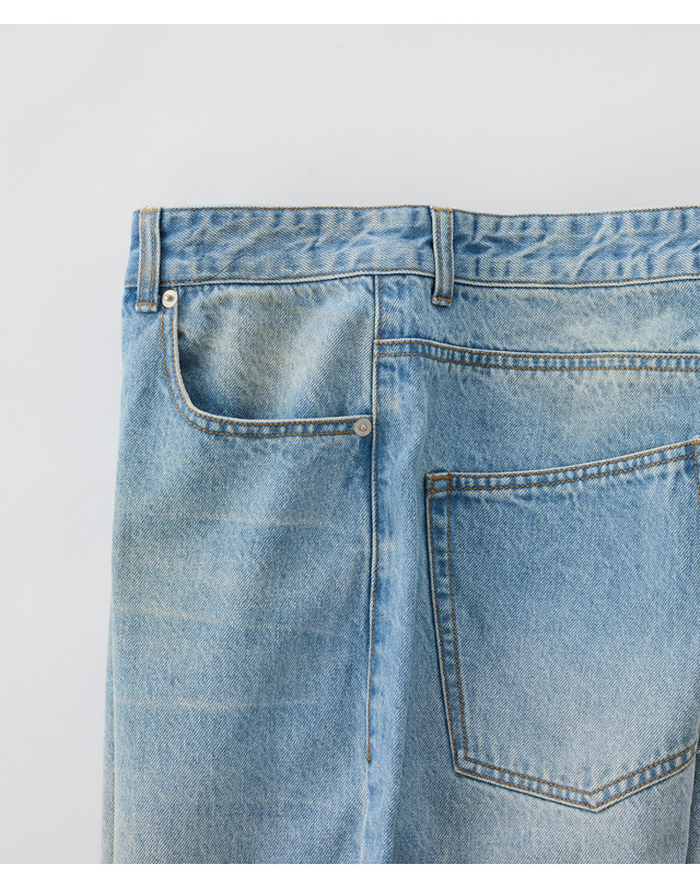 제로라운지 13.5 oz 더티워싱 와이드핏 데님 _블루_0DMXZ71OSL 착용컷