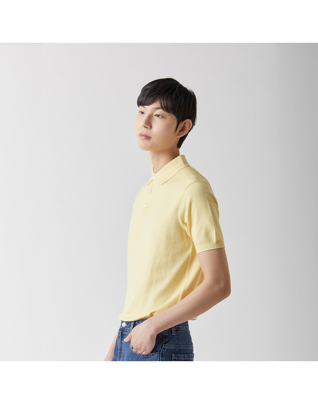 매너그램 하이테크 올인원 카라니트 옐로우_소프트 핸드필 착용컷