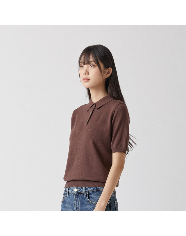 매너그램 퓨어코튼100 카라니트 브라운_그린라벨 WOMEN 착용컷