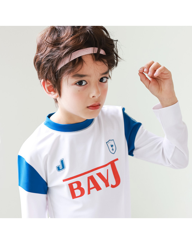 베이-비 BAY-J 주니어 미드필더 남아 래쉬가드 상의+반바지레깅스 세트 착용컷