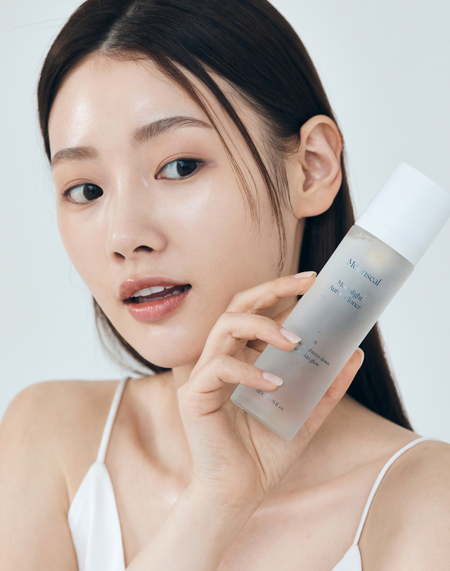 문씰 문씰 문라이트 오로라 토너 착용컷