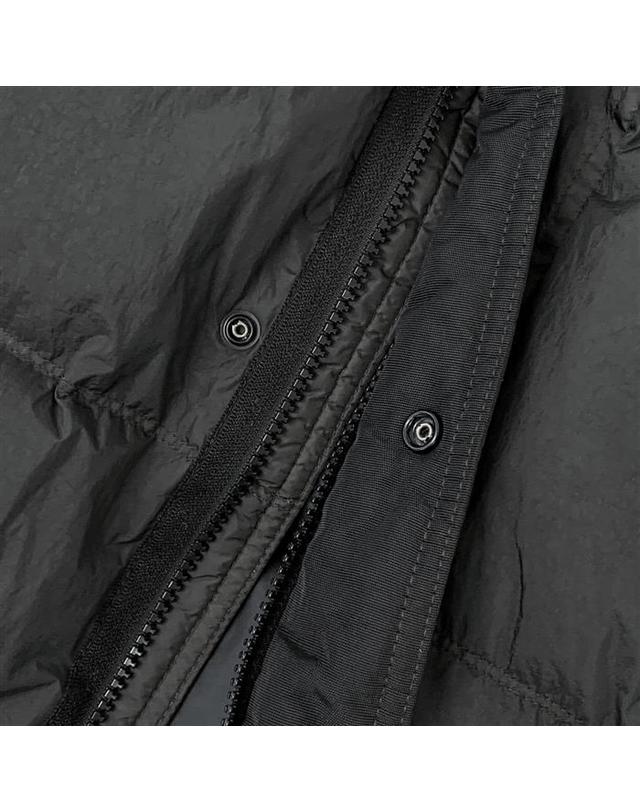 스톤아일랜드 [럭스댓] 국내 26FW 스톤아일랜드 L2S15 4100109 크링클랩스 안티드롭 다운 패딩 착용컷