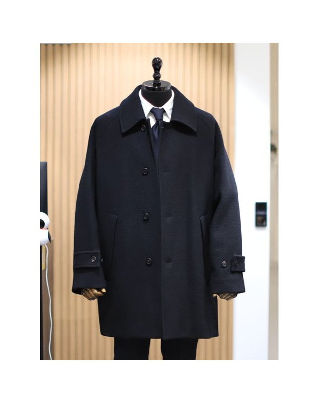 본 [갤러리아] BON 24F/W 블랙 울 100% 부클 발마칸 코트 BN4WHA555 착용컷
