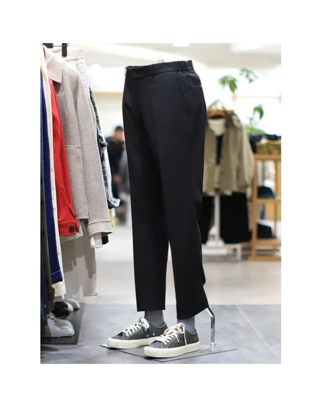 본 [갤러리아] BON F/W 블랙 울라이크 베이직 슬랙스 BN4FTA321 착용컷