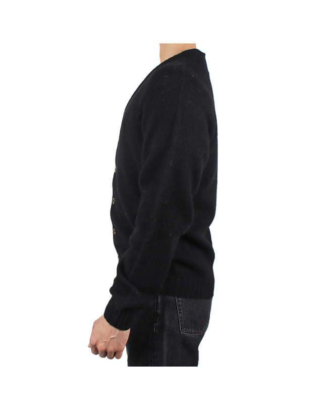 할리오브스코틀랜드 할리오브스코틀랜드 남성 울 가디건 블랙 M4824 3V BLACK 착용컷