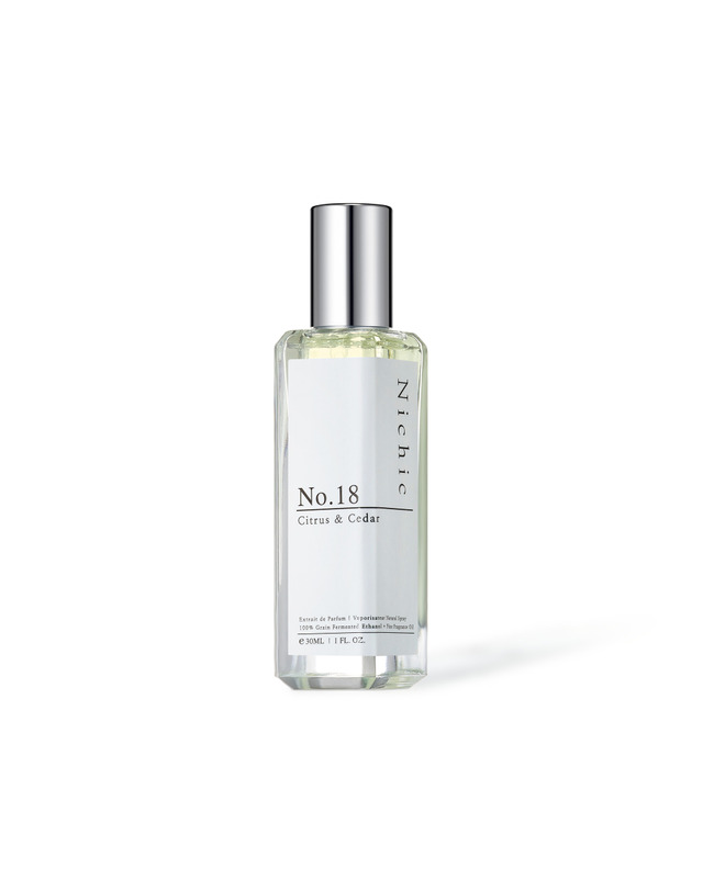 니치크 No.20 파촐리 앤 머스크 30ml 착용컷