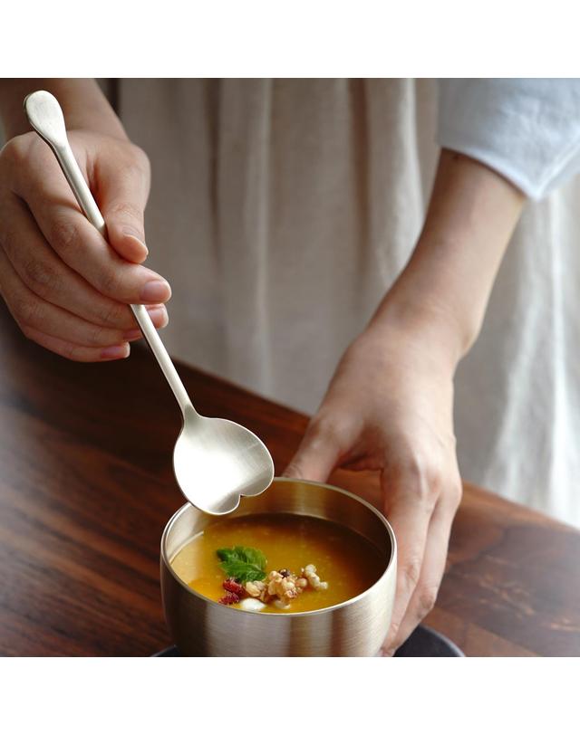 놋담 놋담 방짜유기 하트 디저트 스푼 착용컷
