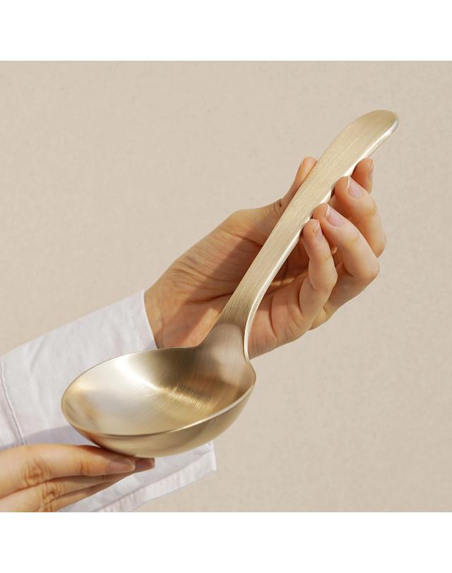 놋담 놋담 방짜유기 나눔국자 착용컷