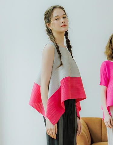[FINE PLEATS] 피네 플리츠 배색 민소매 날개 탑 핫핑크