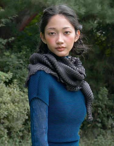 [FINE PLEATS] 피네 플리츠 볼레로 스카프 챠콜