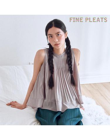 [FINE PLEATS] 피네 플리츠 백 리본 플레어 블라우스 그레이