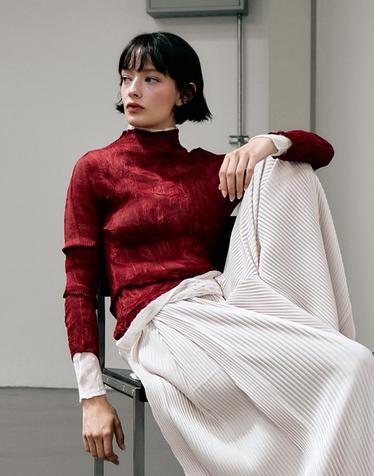 [FINE PLEATS] 피네 플리츠 플로우 시스루 탑 버건디
