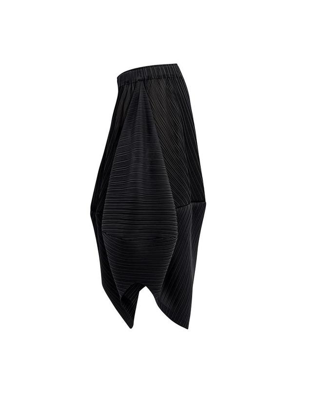 피네플리츠 [FINE PLEATS] 피네 플리츠 벌룬 스커트 블랙 착용컷