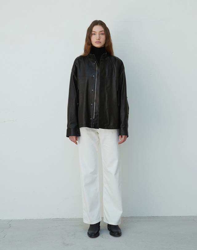 베르데마르 Italian vegetable Lambskin High-neck overfit Jumper_Black 착용컷