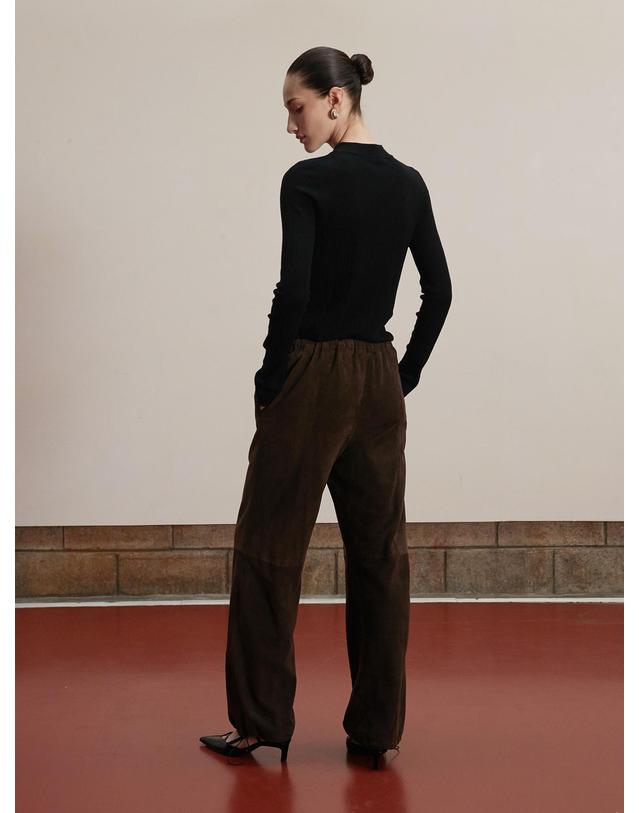 베르데마르 Suede Parachute Pants_Deep Brown 착용컷