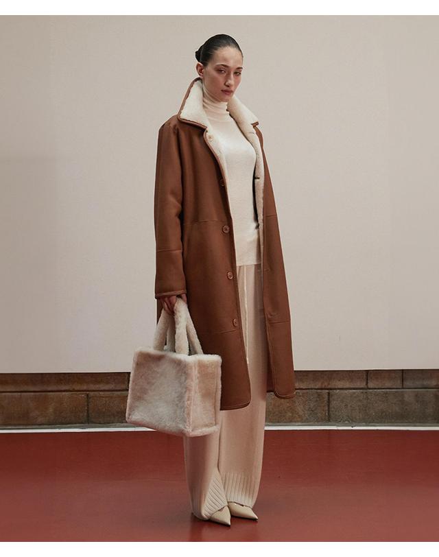 베르데마르 Reversible Shearling Long Coat _Camel 착용컷