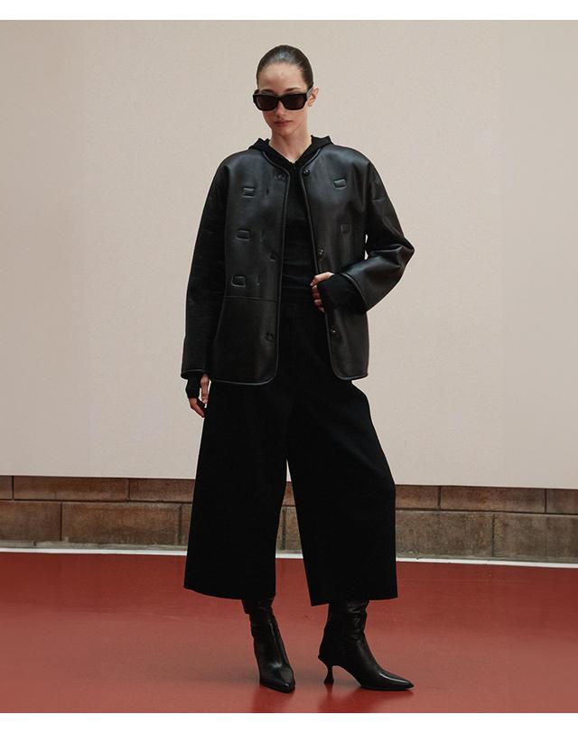 베르데마르 Reversible Toggle Shearling Coat_Black 착용컷
