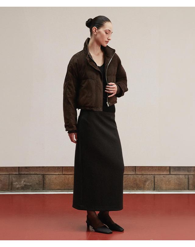 베르데마르 Suede Cropped Puffer Jacket_Deep brown 착용컷