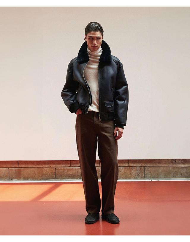 베르데마르 Minimal Shearling Bomber Jumper_Deep Navy 착용컷