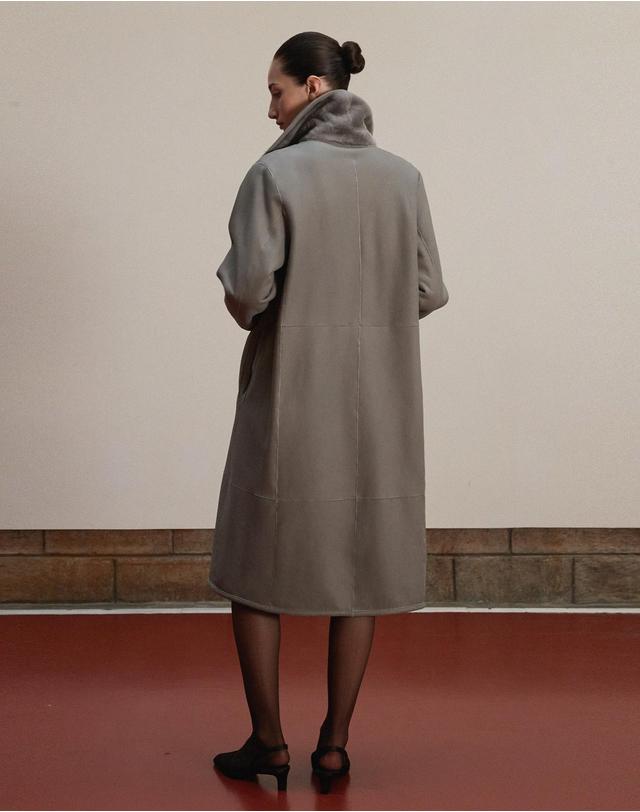 베르데마르 Reversible Shearling Long Coat_Ash Grey 착용컷