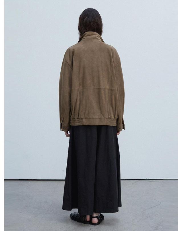 베르데마르 Suede Heritage Bomber Jacket_Mocha Mousse 착용컷