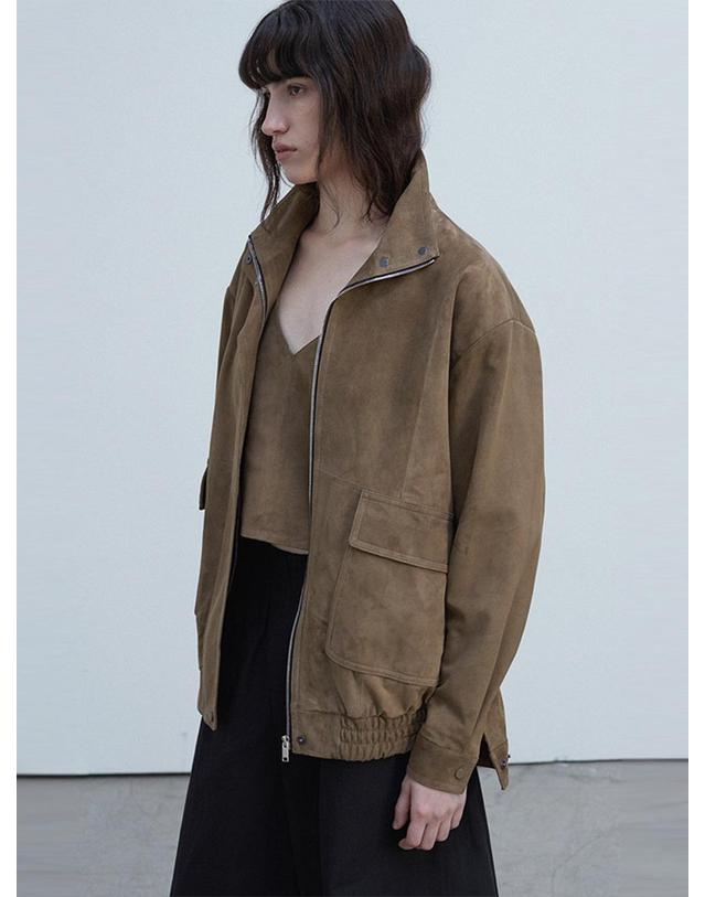 베르데마르 Suede Heritage Bomber Jacket_Mocha Mousse 착용컷
