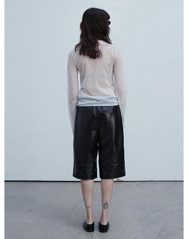 베르데마르 Lambskin Bermuda Pants 착용컷