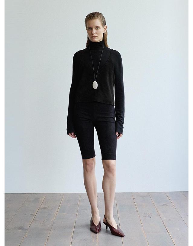 베르데마르 Suede V-Neck Bustier Top_Black 착용컷
