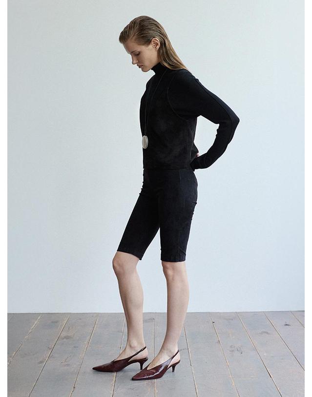 베르데마르 Suede V-Neck Bustier Top_Black 착용컷