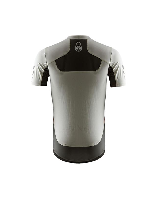 세일레이싱 REFERENCE SS RASHGUARD_915 착용컷