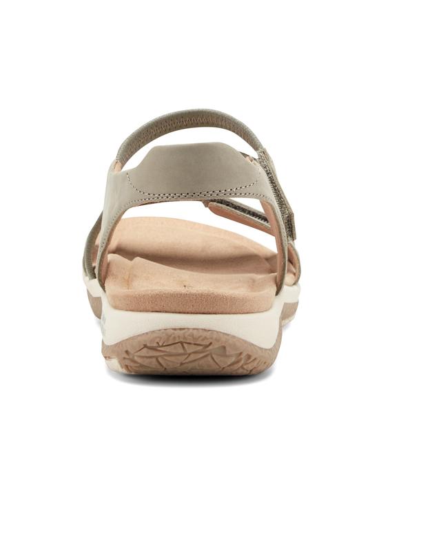 락포트 쉬본 샌들 SHEVON SANDAL (RW0346) 착용컷