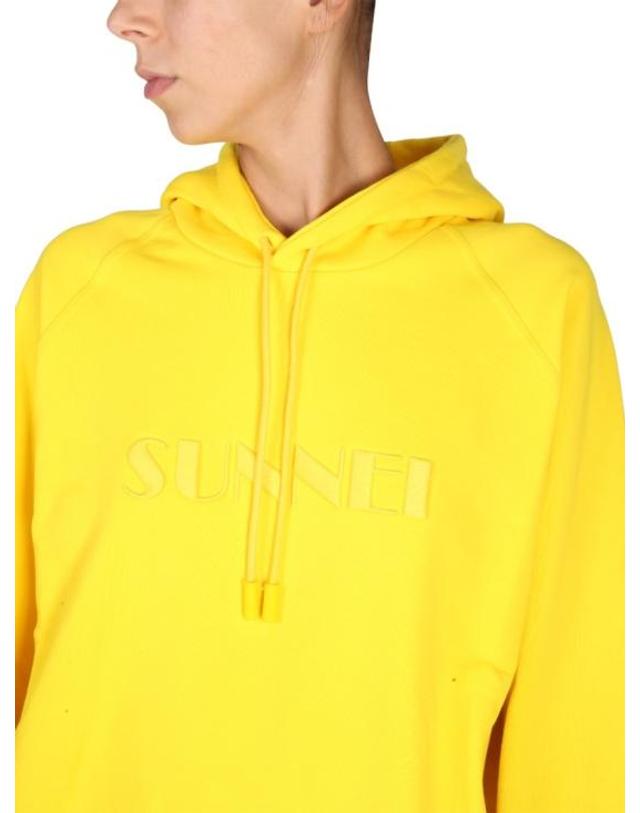 써네이 [해외직구] 22FW 써네이 후드 티셔츠 CRTWXJER009 COT007T024 Gold 착용컷