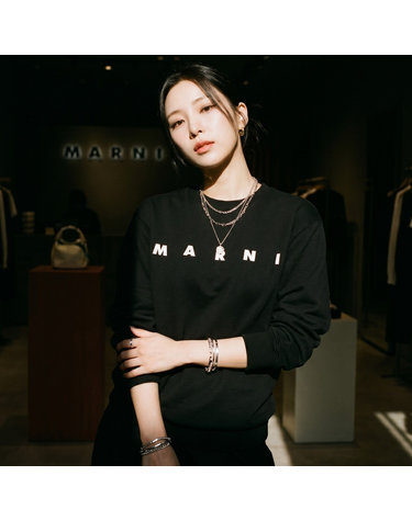 바로배송(전사이즈) 26시즌 마르니 로고 프린팅 맨투맨 티셔츠 블랙 M01612 M00V0 0M900