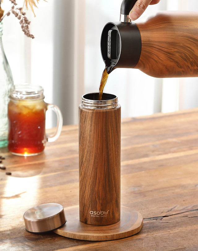 아소부 캐나다 아소부 스텐 보온보냉 텀블러 르바통 우드 500ml 착용컷